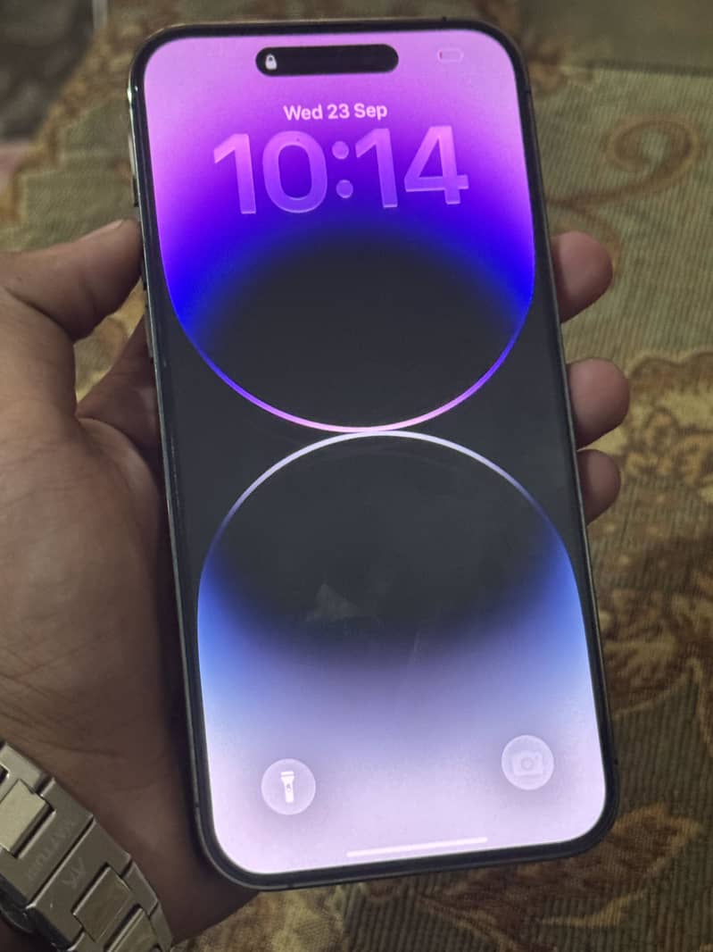 iPhone 14 Pro Max 2
