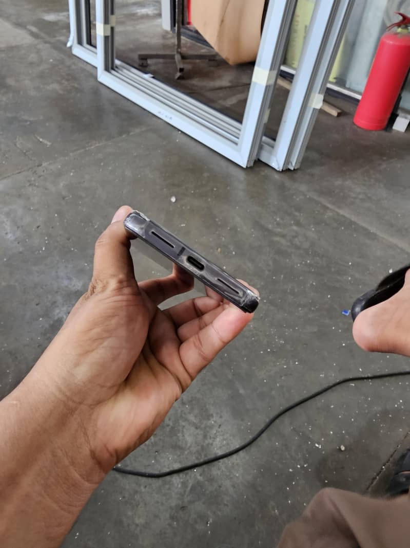 Google Pixel 8 2