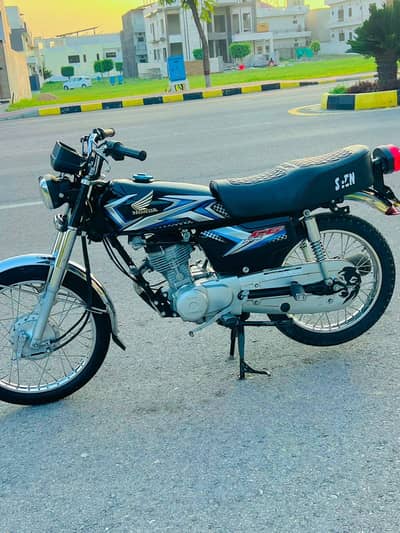 Honda CG 125 bike 10/10 condition