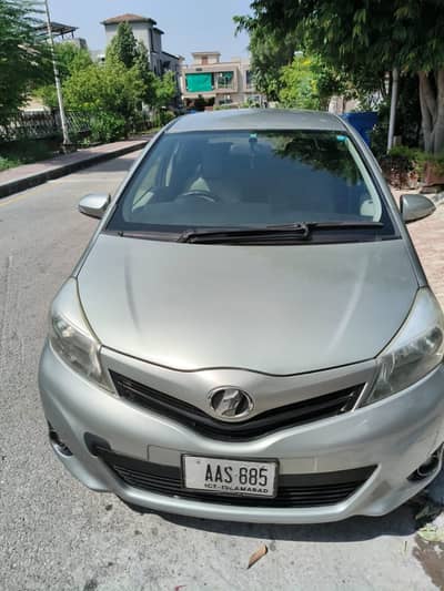 Toyota Vitz 2012