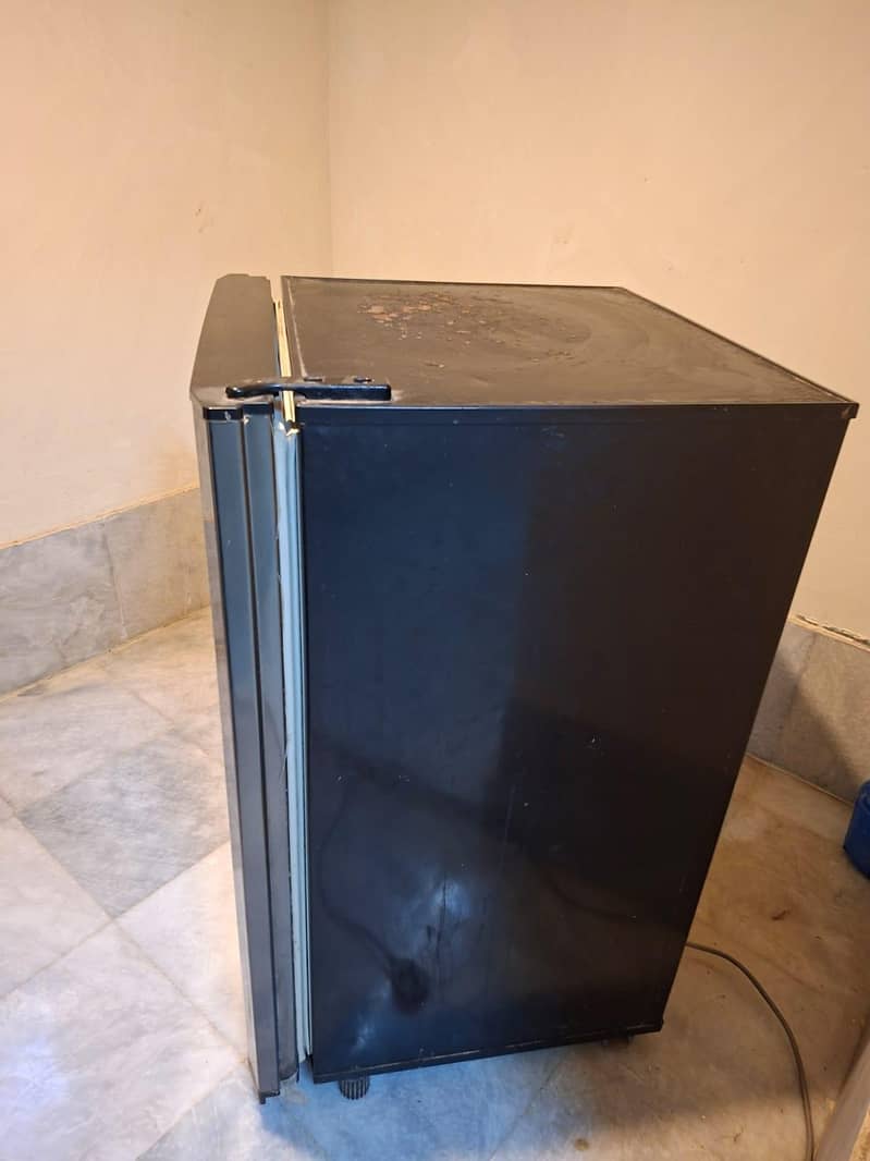 pel mini fridge 7