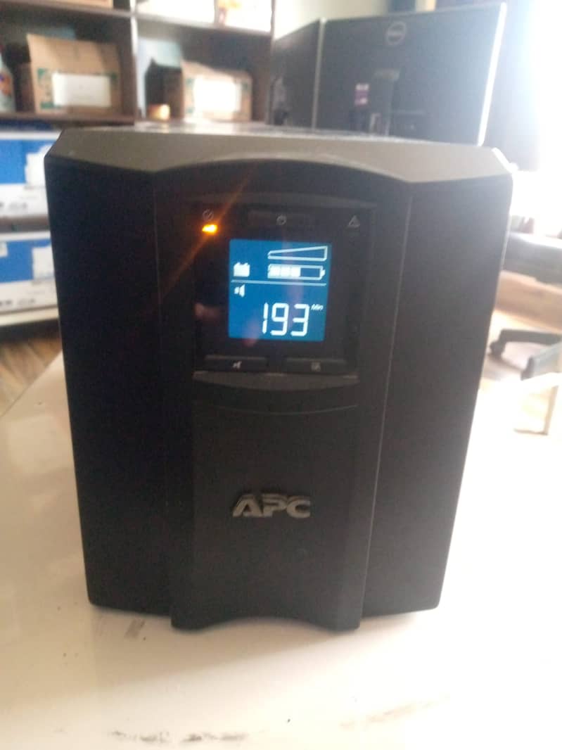 APC UPS 2000VA 0