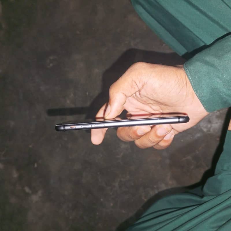 Apple iPhone 8 2