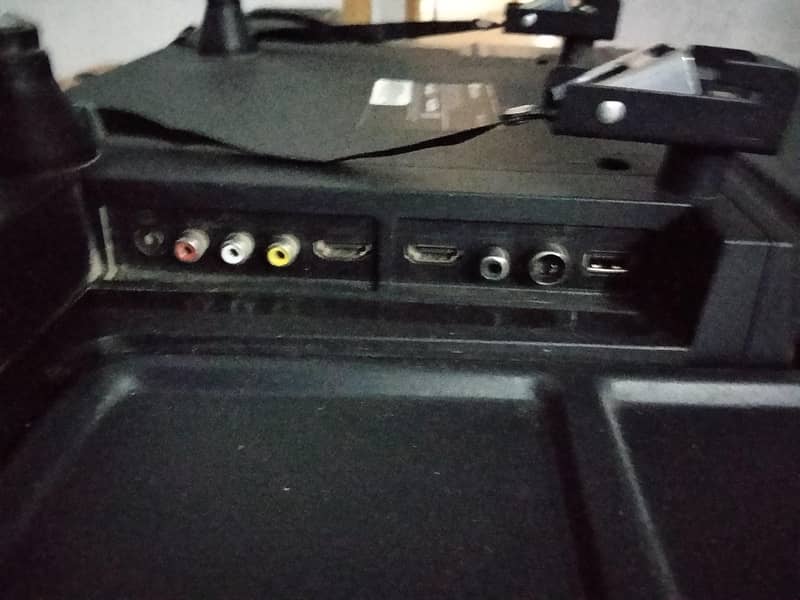 LCD tv 3