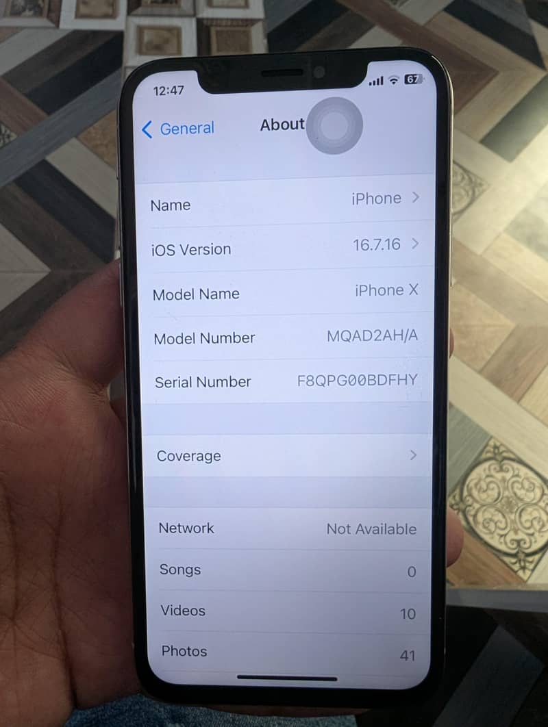 Apple iPhone X 4
