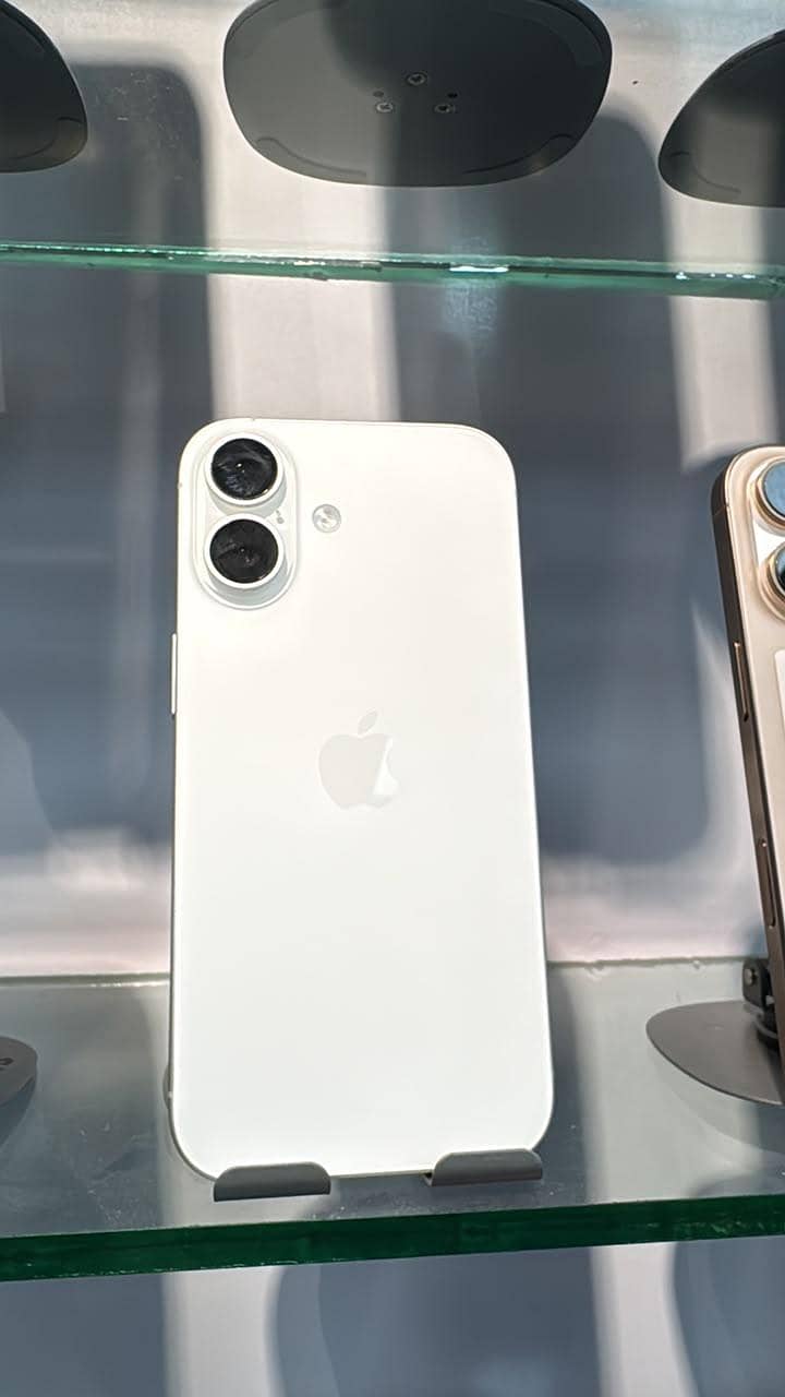Apple iPhone 17 3