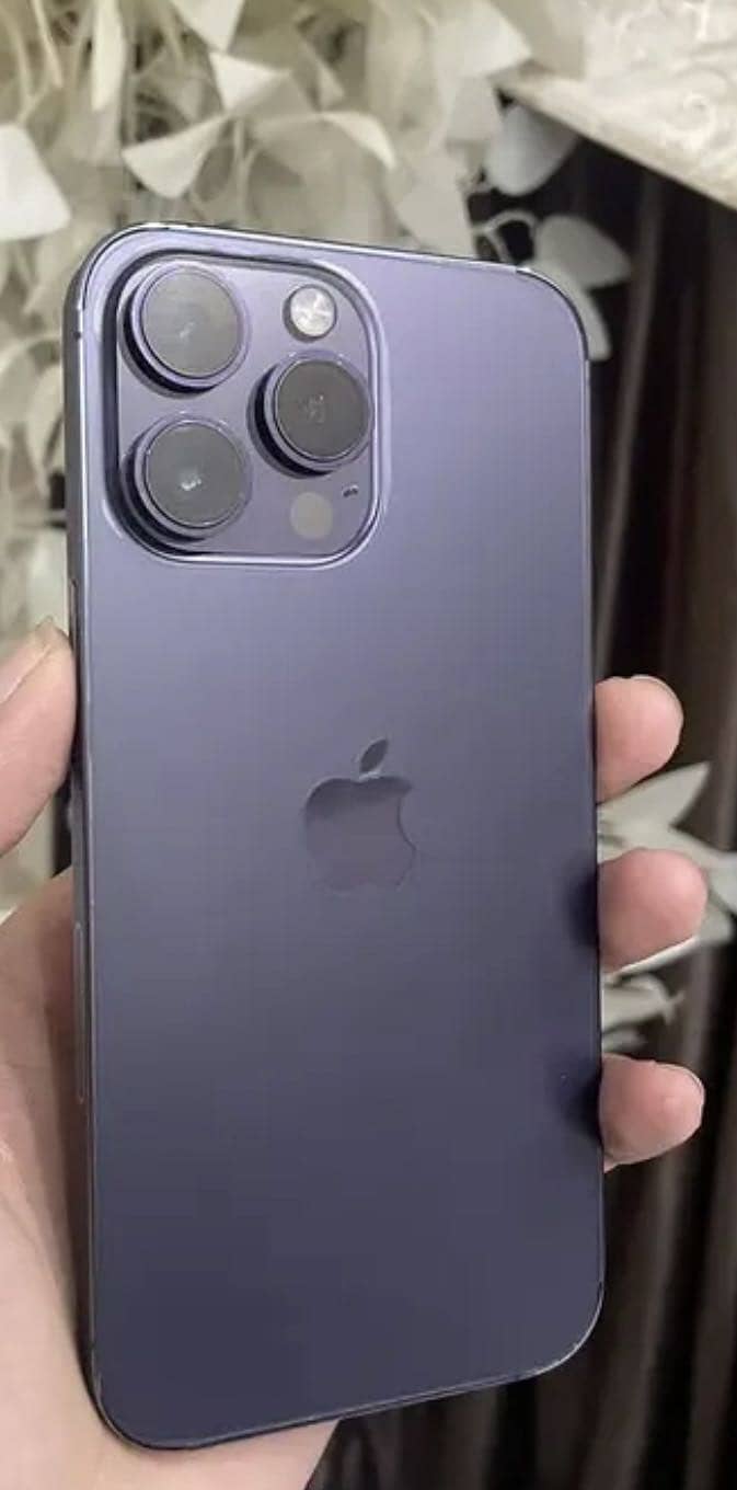Apple iPhone 14 Pro Max 1