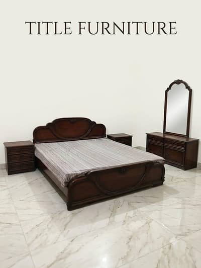 ​Elegant Solid Wood Bedroom Set - Curved Carving Design