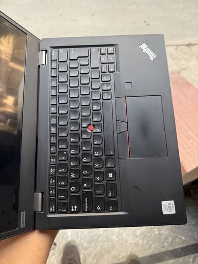 Lenovo thinkpad L13 | i5-11th | 8gb 256ssd | carbon fiber body|type C