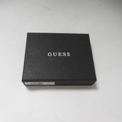GUESS WALLET