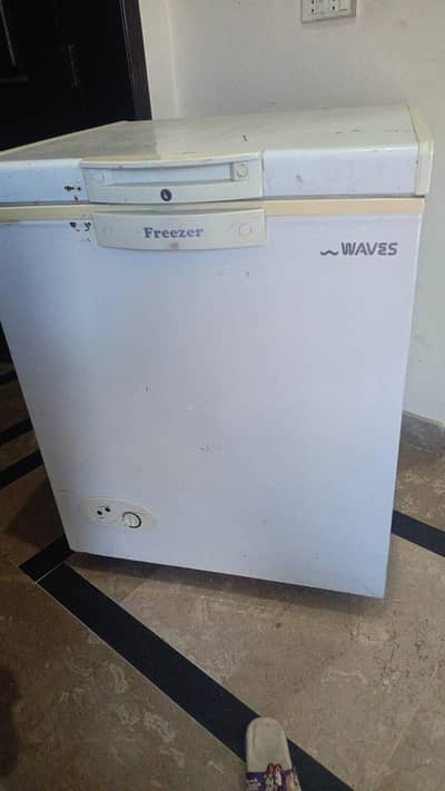 WAVES FREEZER FOR SALE