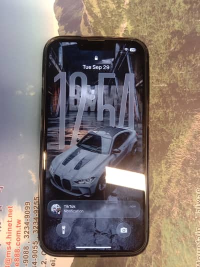 Apple iPhone 13