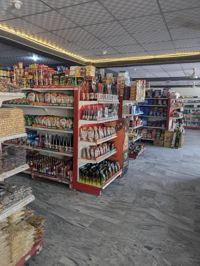 salesgirl required