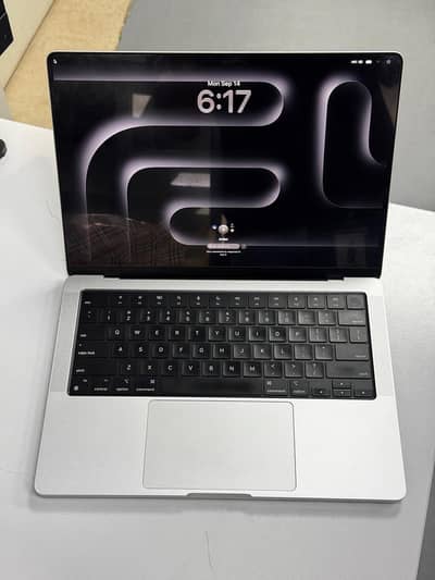 Macbook Pro M1 pro 2021 model