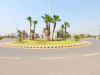 Commercial Plot Of 8 Marla Is Available For Sale In Central Park - Block B