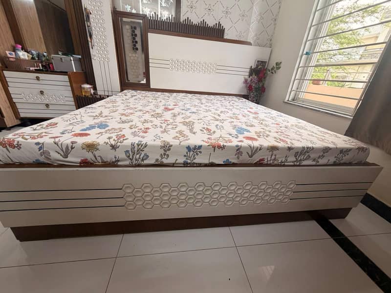 complete bed room set 1
