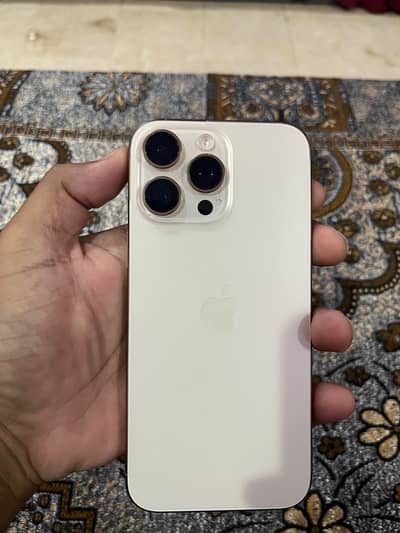 Apple iPhone 16 Pro Max