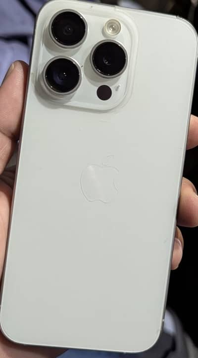 Apple iPhone 15 Pro