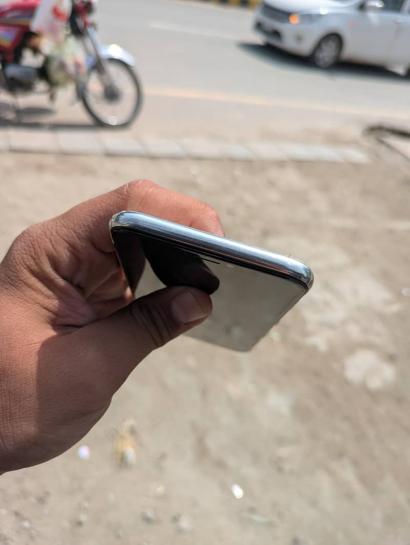 Apple iPhone X 2