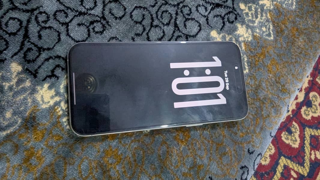 Apple iPhone 15 Pro Max 6