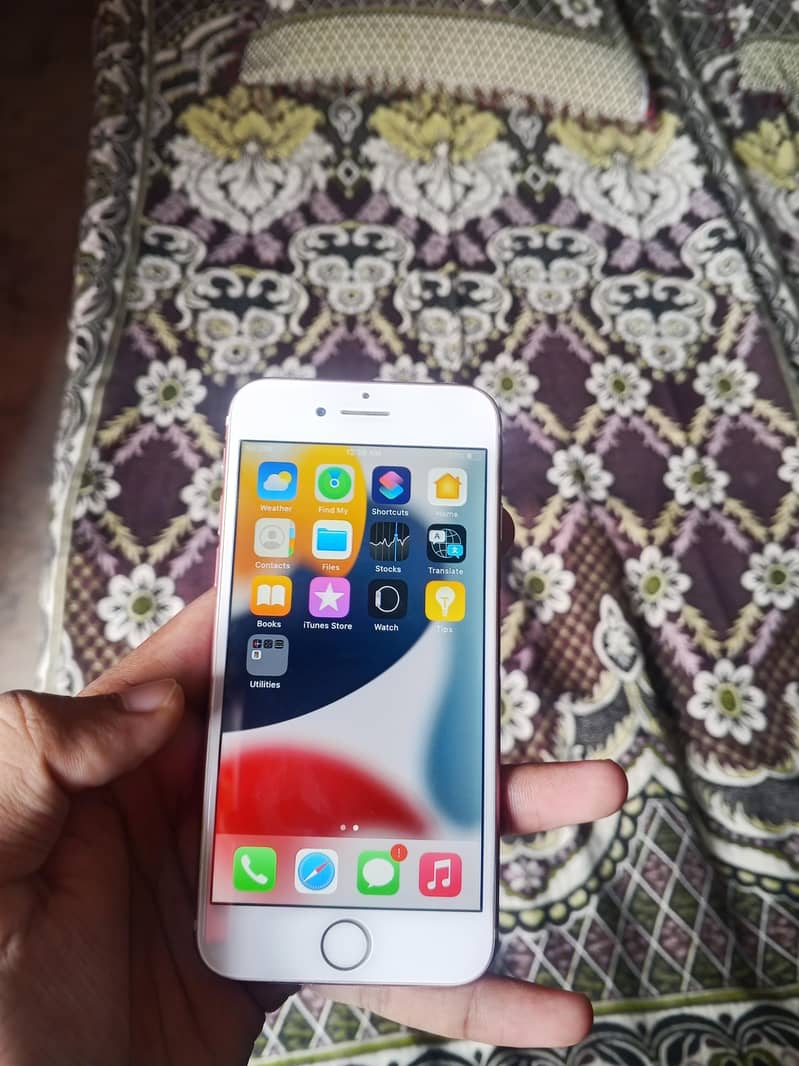 Apple iPhone 7 6