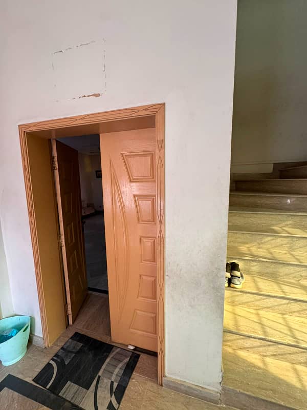 10 marla upper portion for rent 3