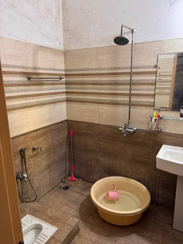 10 marla upper portion for rent 15