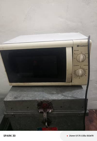 Dawlance microwave oven