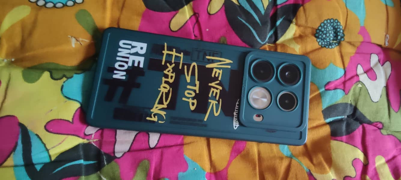 Infinix Note 40 4