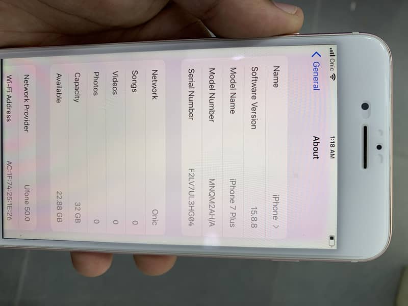 Apple iPhone 7 Plus 1