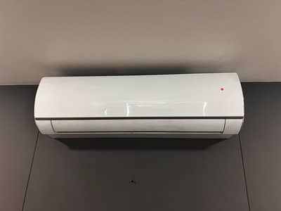 Gree AC Invertor for Sell (4x)