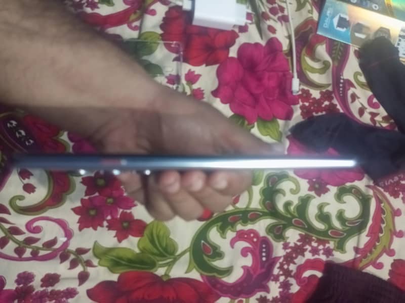Tecno CAMON 40 Pro 6