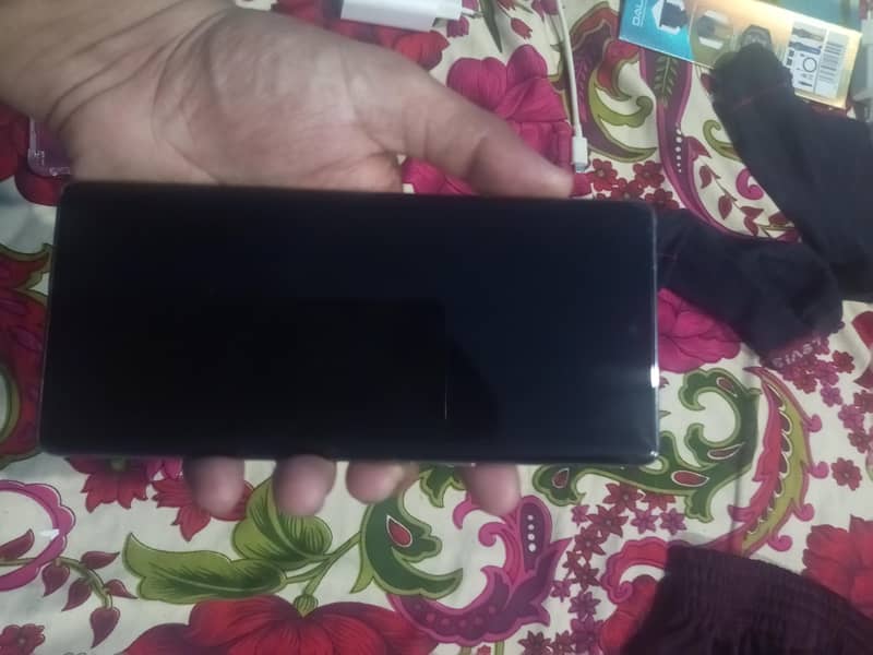 Tecno CAMON 40 Pro 7
