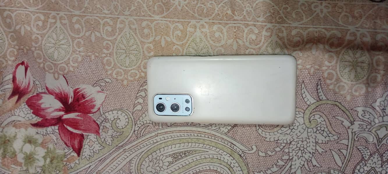One Plus 9 Pro 0