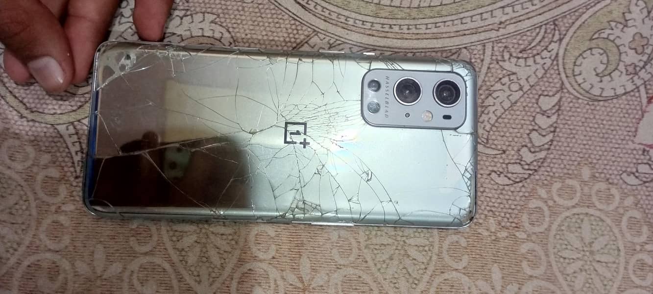One Plus 9 Pro 1