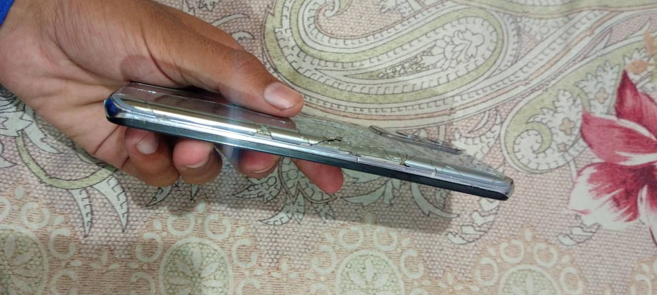 One Plus 9 Pro 3