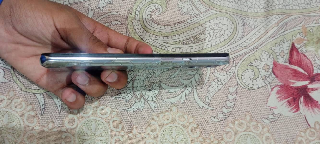 One Plus 9 Pro 4