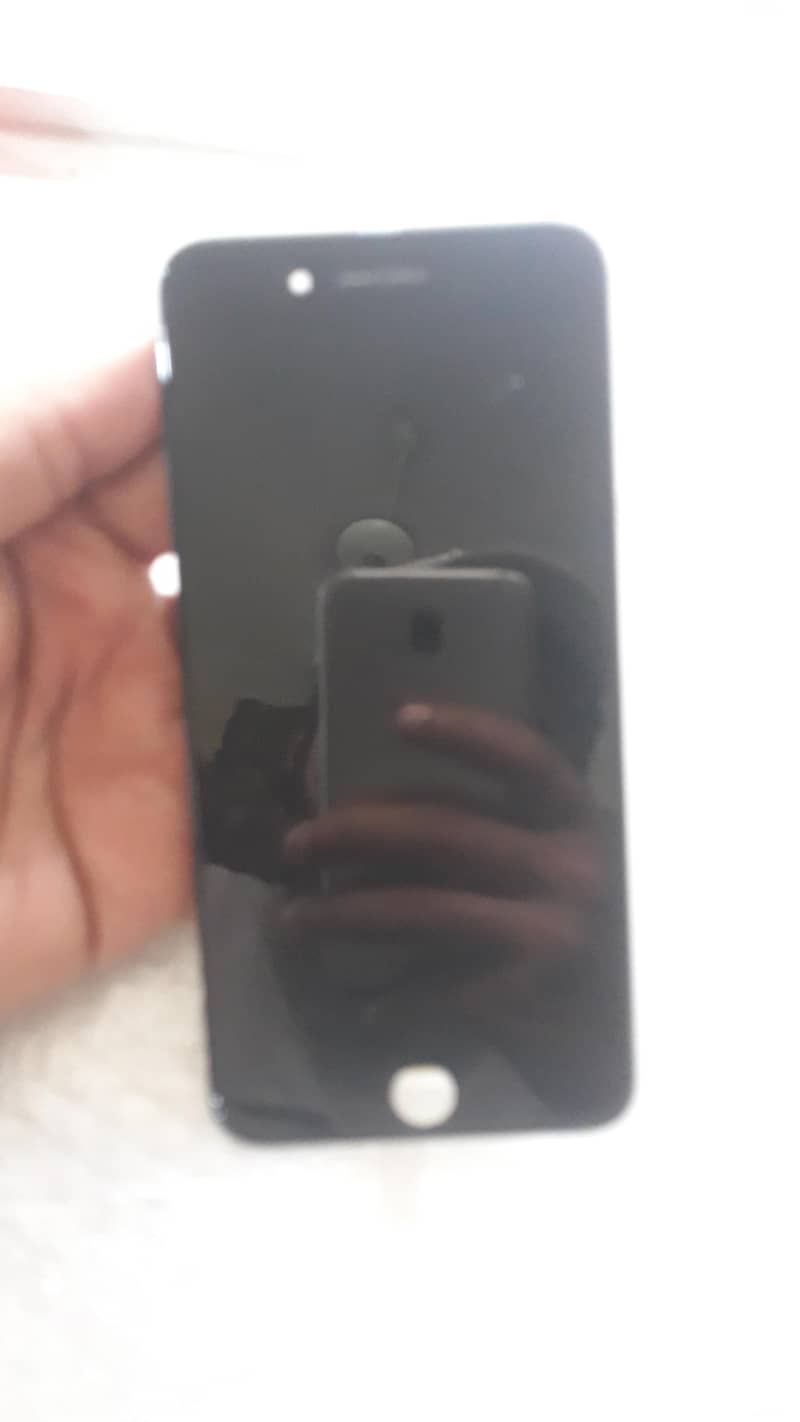 Apple iPhone 8 Plus 2