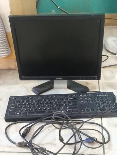 DELL 17 inch LCD Monitor and Kingston Keyboard