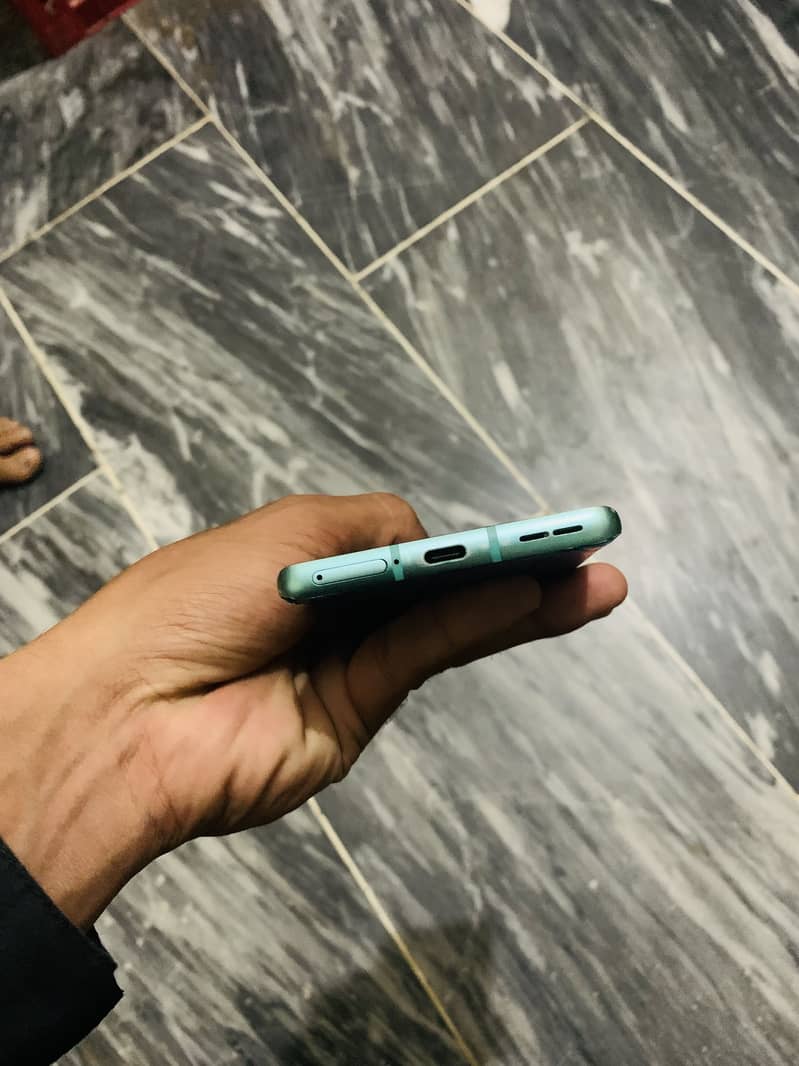 One Plus 8 5