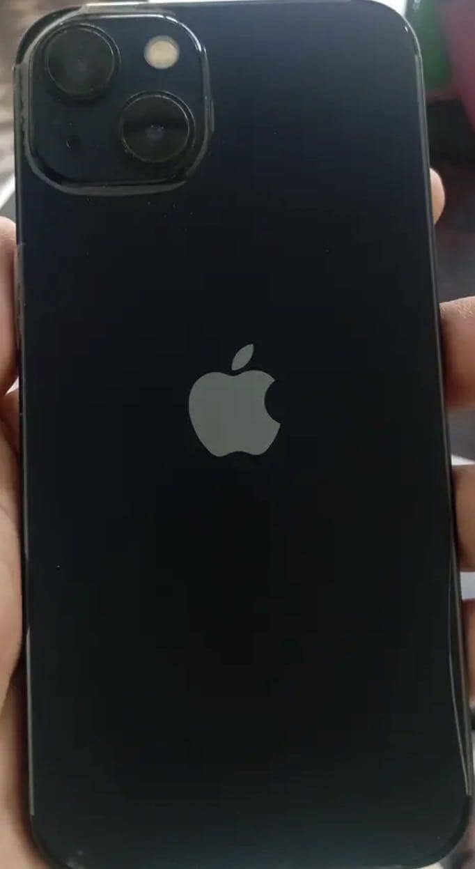 Apple iPhone 13 5