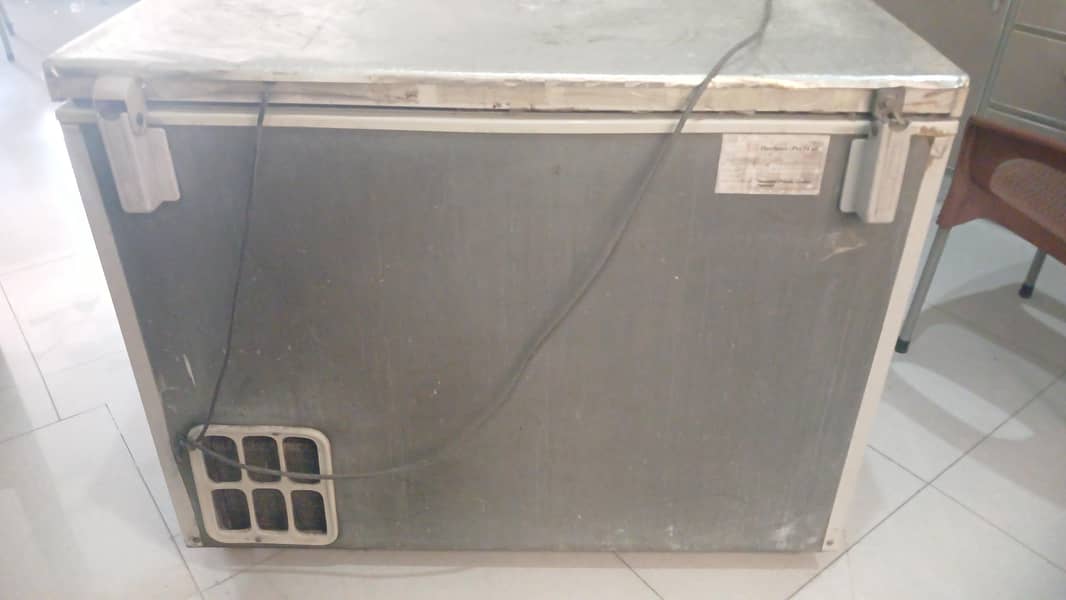 deep freezer 1