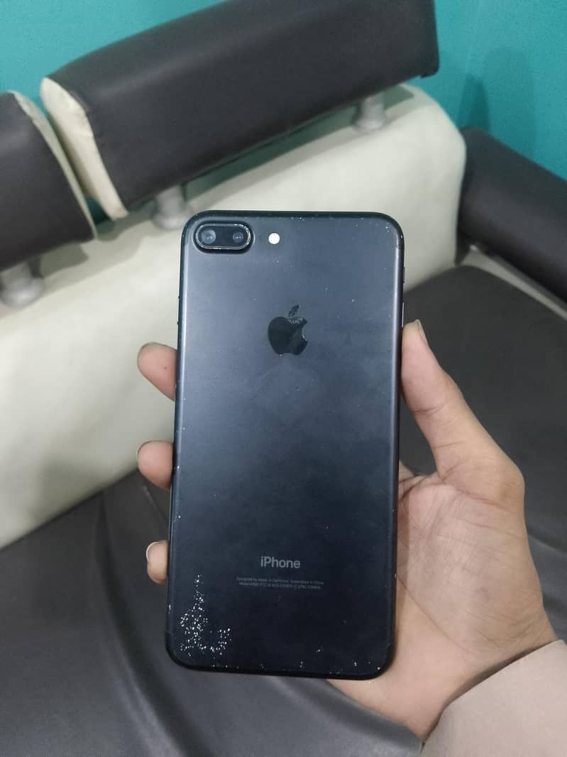 Apple iPhone 7 Plus 1
