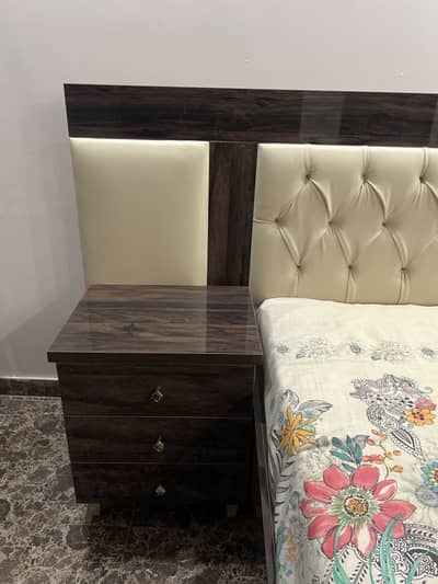 Brand new king size bed with side table ashwood very high quality