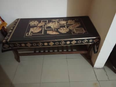 1table 4 chairs old use achi lakri hath ki tyr
