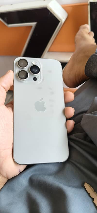 Apple iPhone 15 Pro Max