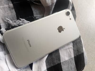 Apple iPhone 7