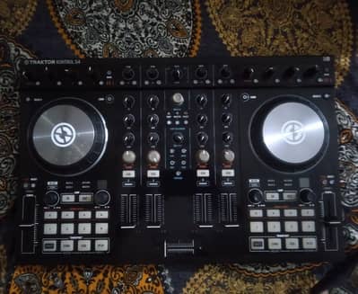 traktor s4 mk2 dj controller