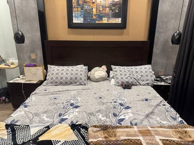 interwood Queen size bed with side tables