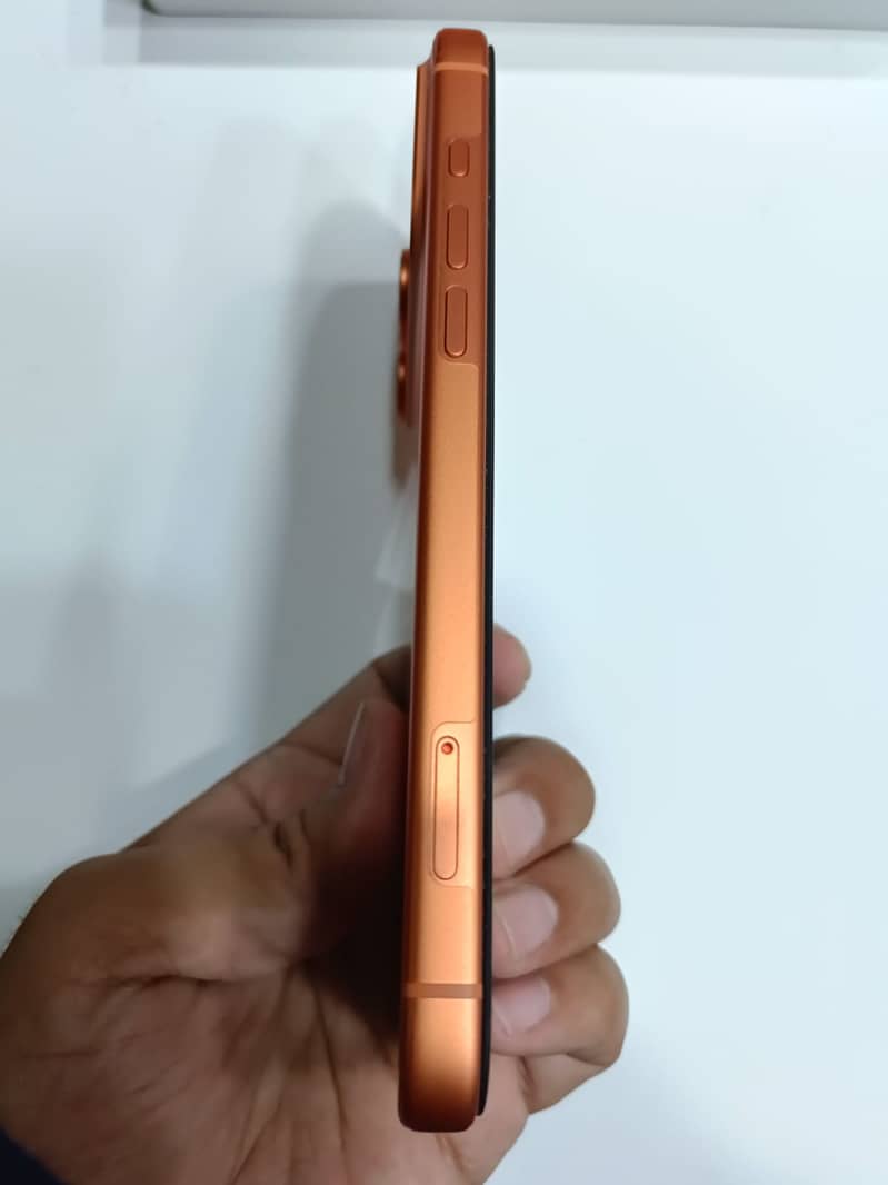 Apple iPhone 17 Pro Max 2